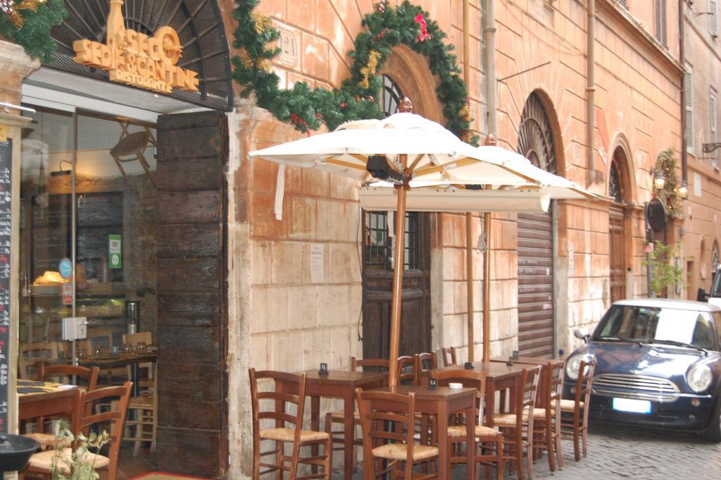 Vetrina Holidays Apartment Navona Рим Экстерьер фото