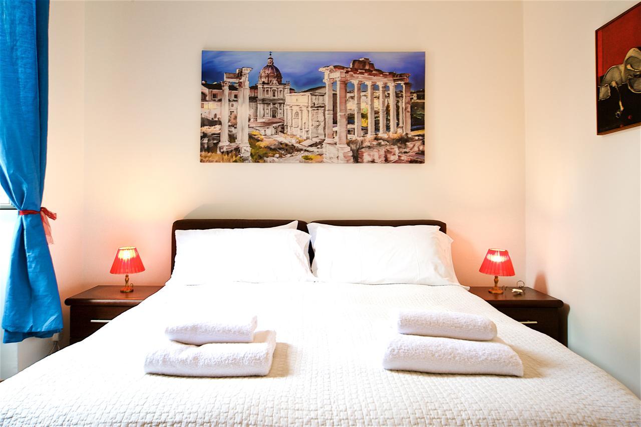 Vetrina Holidays Apartment Navona Рим Экстерьер фото