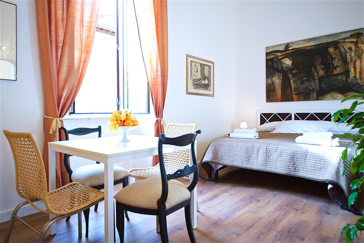 Vetrina Holidays Apartment Navona Рим Экстерьер фото