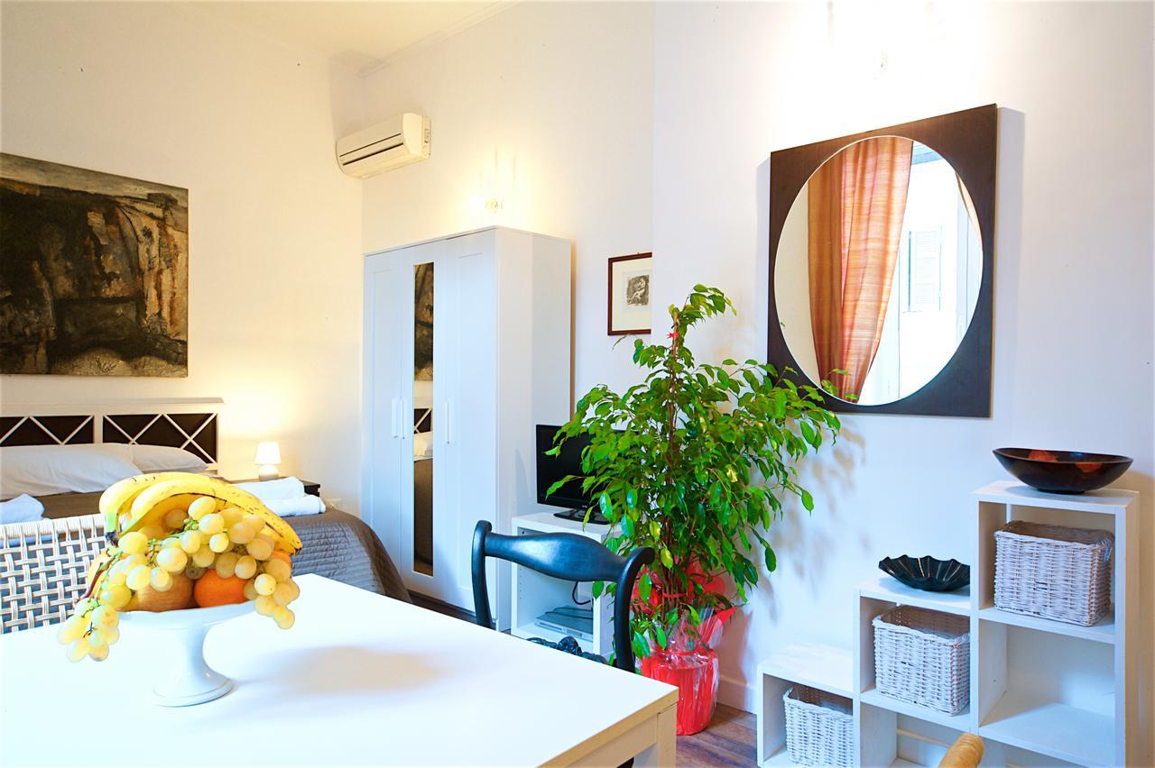 Vetrina Holidays Apartment Navona Рим Экстерьер фото